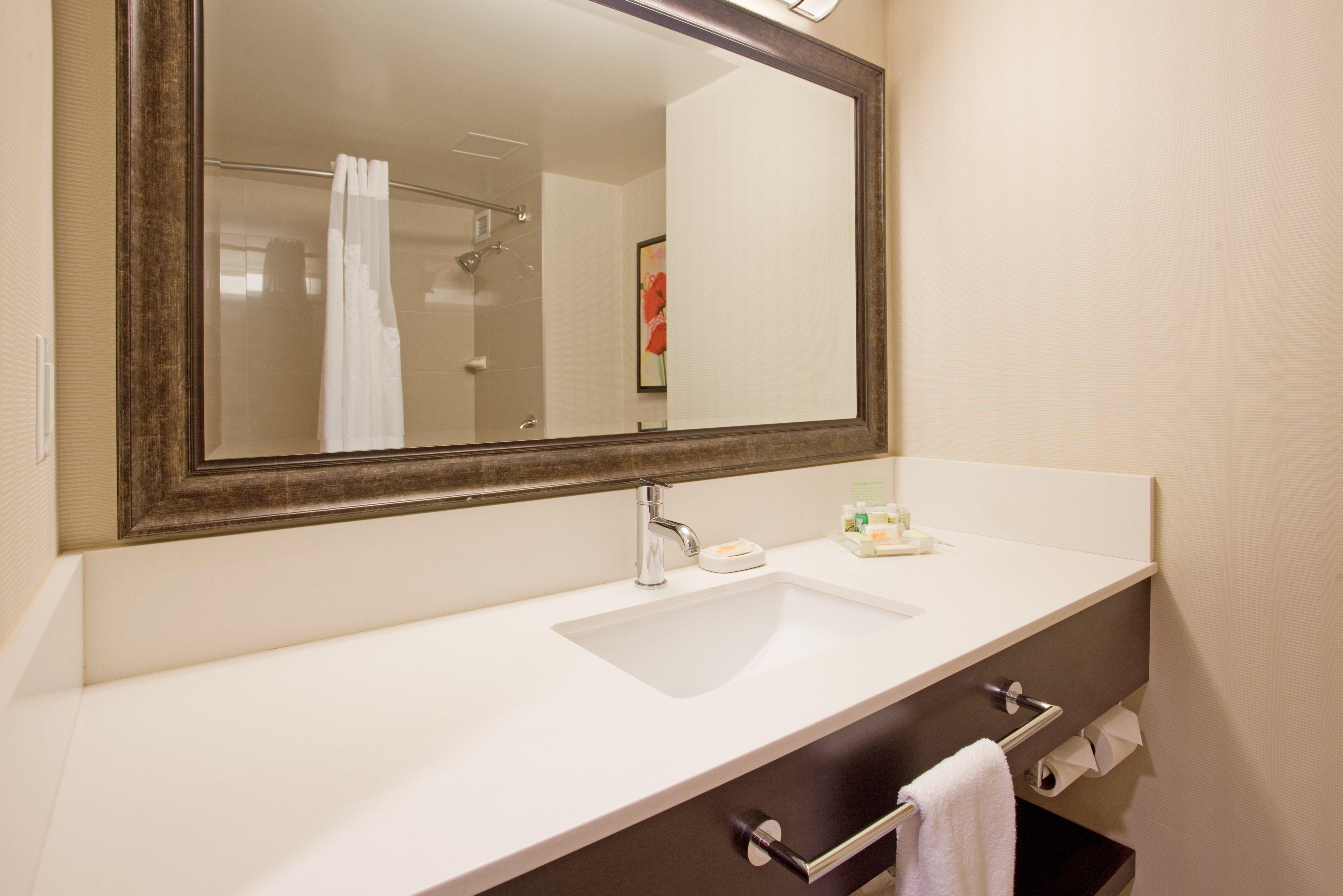 Holiday Inn Vancouver-Centre Broadway By Ihg Zewnętrze zdjęcie