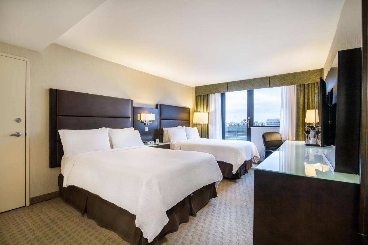 Holiday Inn Vancouver-Centre Broadway By Ihg Zewnętrze zdjęcie