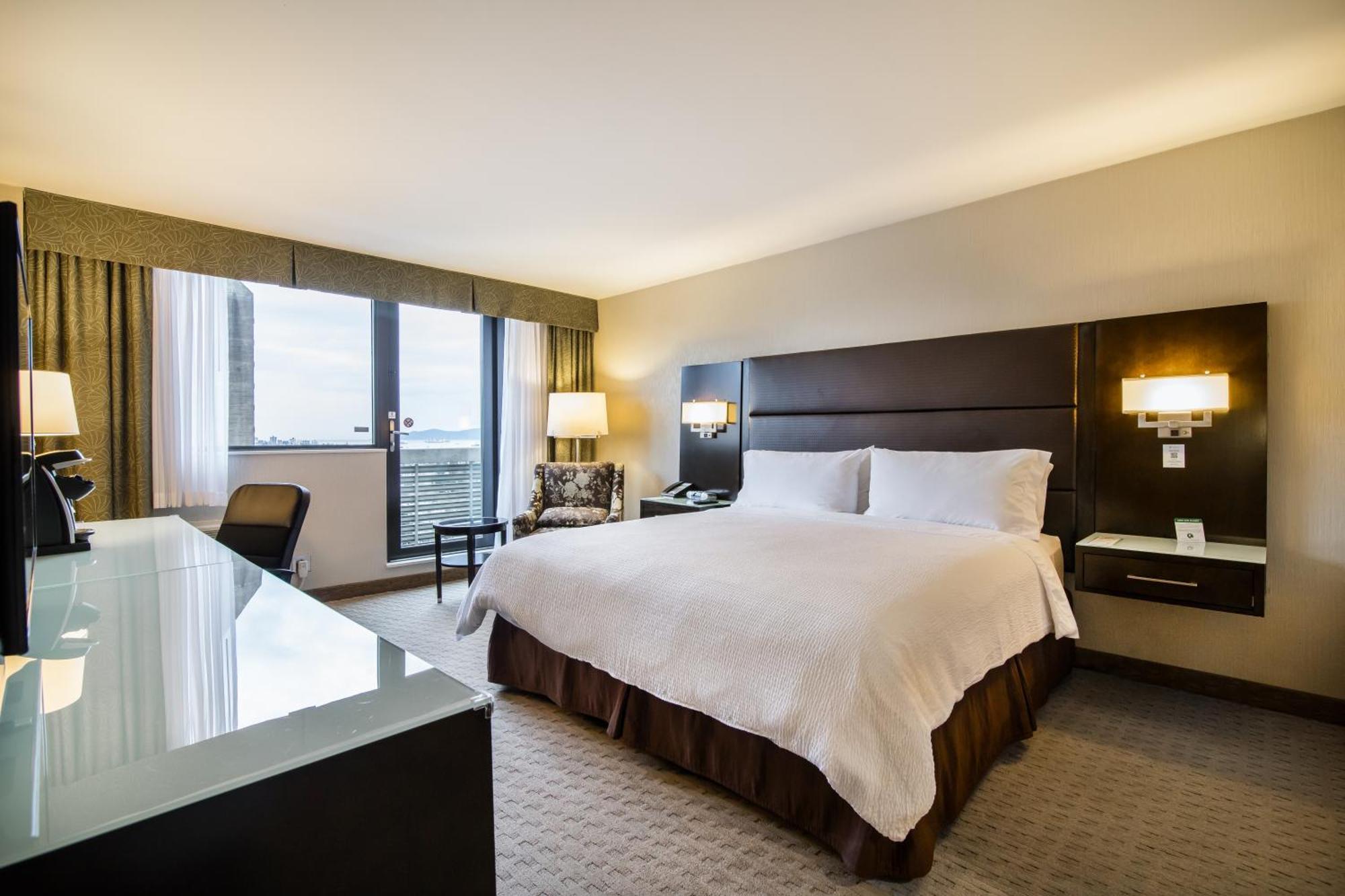 Holiday Inn Vancouver-Centre Broadway By Ihg Zewnętrze zdjęcie