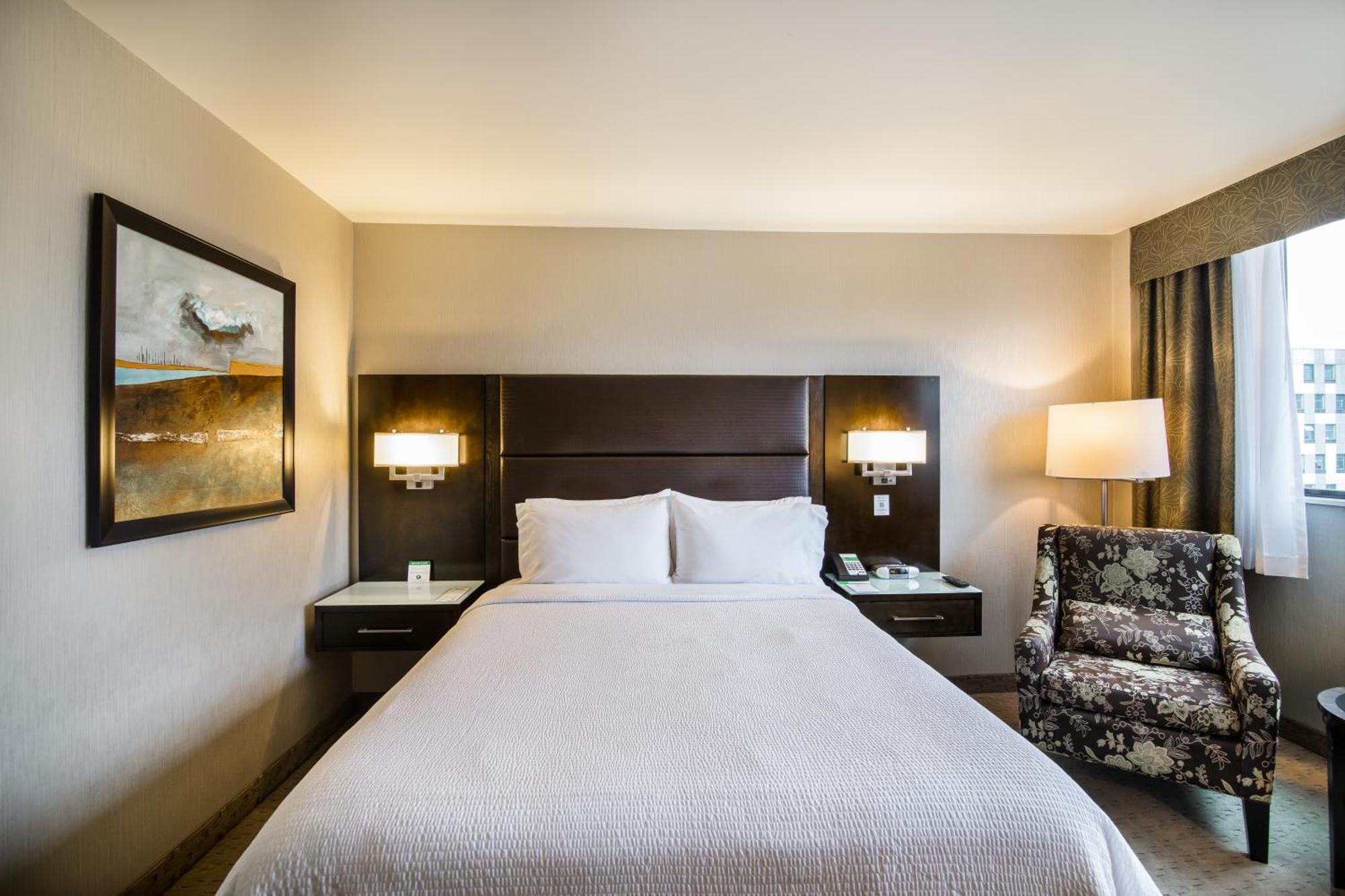 Holiday Inn Vancouver-Centre Broadway By Ihg Zewnętrze zdjęcie