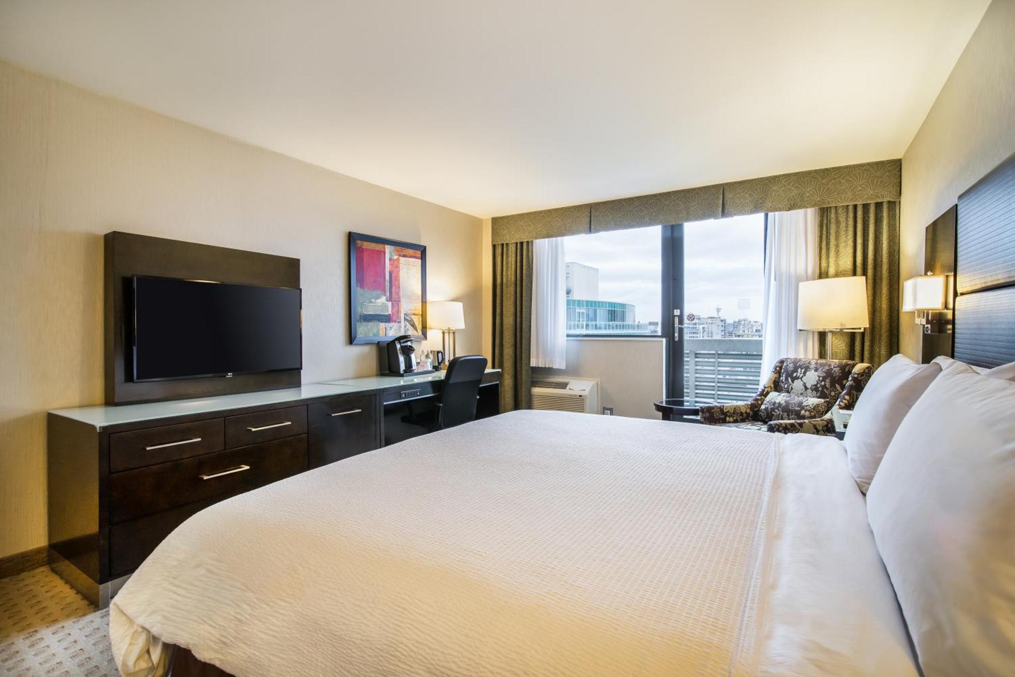 Holiday Inn Vancouver-Centre Broadway By Ihg Zewnętrze zdjęcie